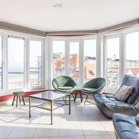Sun-facing Penthouse With Ocean View *