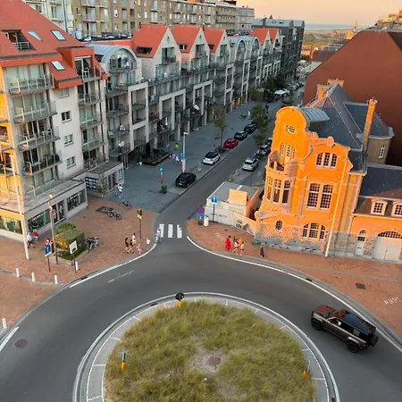 Sun-facing Penthouse With Ocean View Nieuwpoort